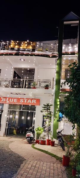 Hotel Blue Star